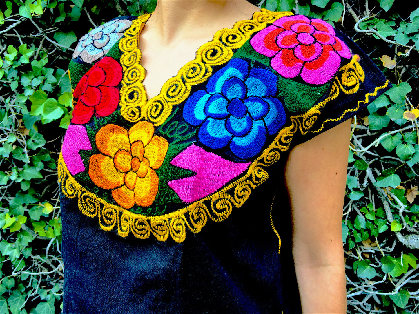 Colorful Mexican Blouse with flowers 